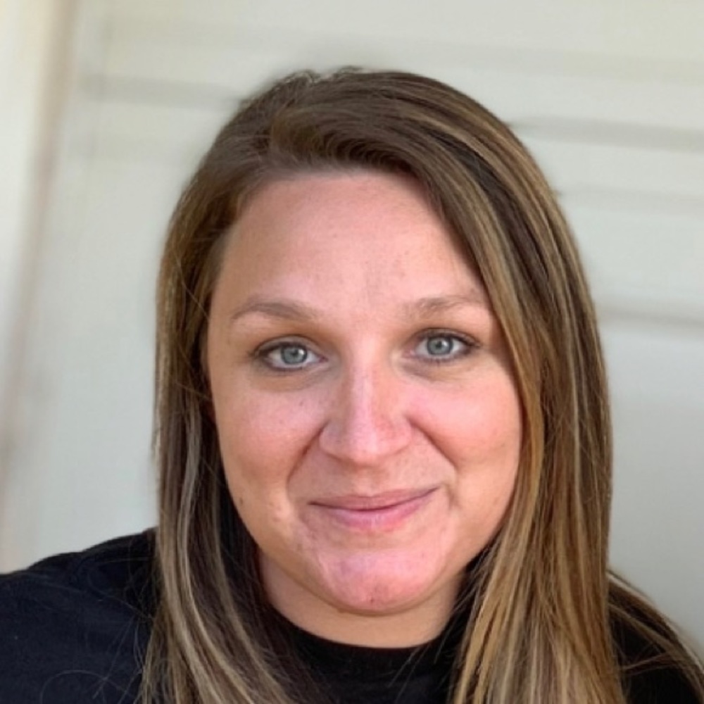 Meet your Posher, Cecilia